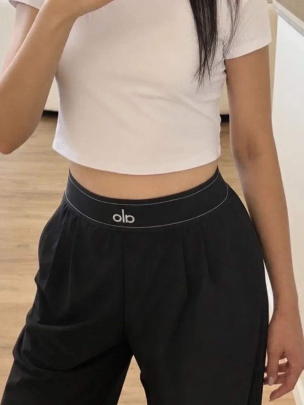 ALO Yoga Suit Up Trouser Black ✨ Regular | Relaxed Fit Wide Leg Pants